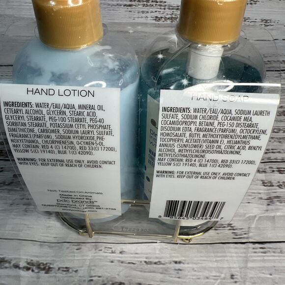 COZY WINTER COCONUT Bodycology Hand Soap Hand Lotion 10oz Gift Set NEW! - Picture 4 of 6